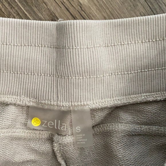 Zella Miami Pocketed Jogger Pants - Picture 5 of 6